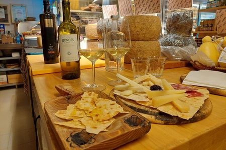 Cagliari: A Full Meal Sardinian Food Tour with Do Eat Better