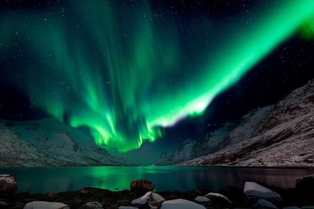 Northern Lights Tour with Local Guide and Photos