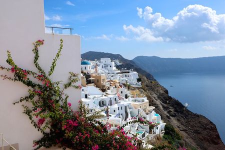 5-hour My Santorini Private Tailor Made Tour 