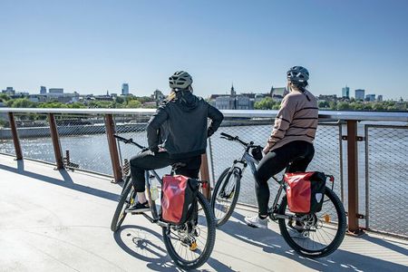 Warsaw Nature and Urban Highlights Bike Tour