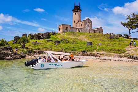Mauritius: 5 Island Speedboat Trip with BBQ Lunch and Drinks