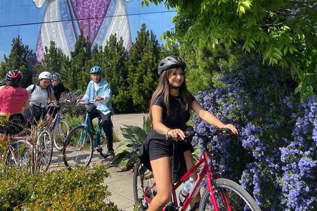 Bike Around Portland Oregon: Art, Culture, Bridges, Poetry