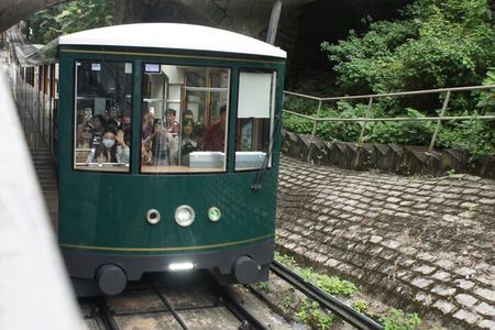 A Private City Tour of Hong Kong with Mercedes-Benz