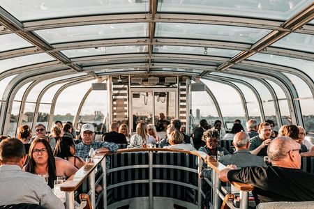 Le Bateau-Mouche Sightseeing Cruise in Montreal