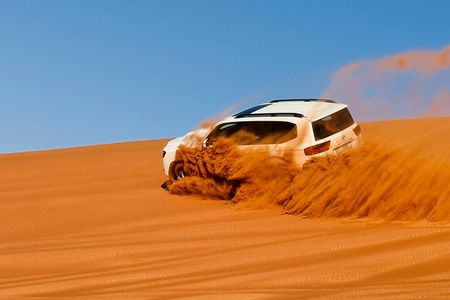 Dubai Desert safari Tour with Live BBQ & Belly Dance Shows