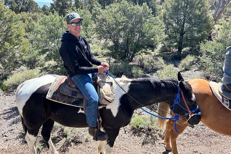 Sunset Horseback Ride With BBQ Dinner in Cool Mountain Las Vegas