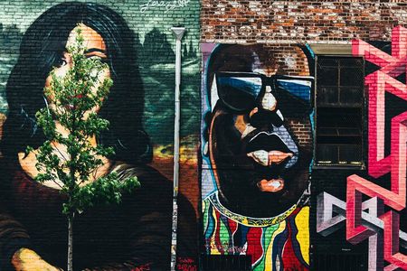 NYC Bus Tour of Brooklyn, Bronx, Queens: Art, Food & Sports