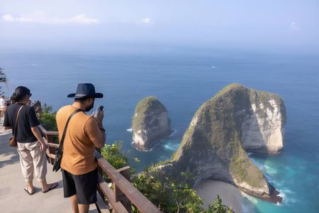 Private Tour West Nusa Penida with T-Rex Beach