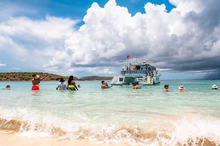 Vieques: Beach and Snorkeling Tour by Catamaran from Fajardo