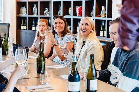 Newcastle: Boutique Hunter Valley Wine Tour 