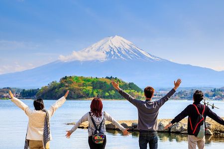 Mount Fuji Sightseeing Private tour w English speaking chauffeur