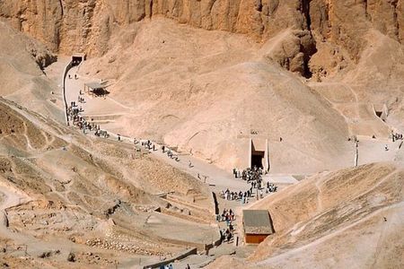 Full day tour:Valley of the kings &Queens&Hatshepsut Temple &more