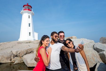 Peggy’s Cove Express Tour: Scenic Guided Experience