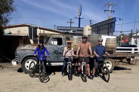 "Bike 2 wine", Exploring vineyards on a bike