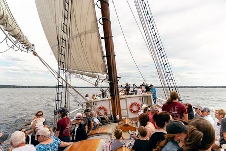 Manitou Evening Sail Experience