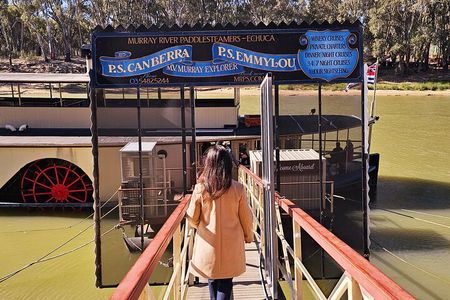 Small-Group Murray River Paddle Steamers Australiana Day Tour