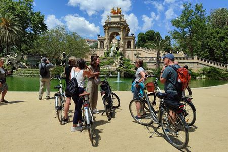 Barcelona: Bike or eBike Tour, Top Sights & Local Insights