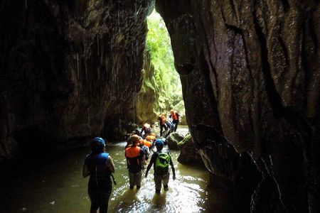 Adventure Half Day Explore Cueva Charco Azul and Cueva Arenales 