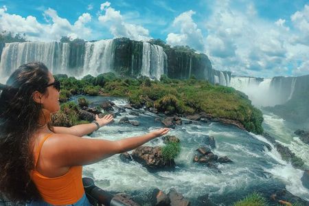 Iguaçu Falls on both sides, Brazil and Argentina, in 1 day