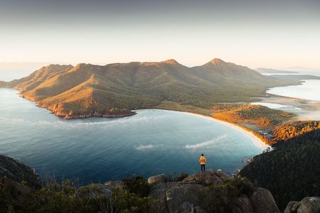 A Day in Wineglass Bay - Launceston to Hobart 