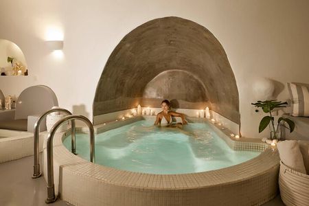 Imerovigli:Couples Spa Departure Day Massage, Sauna Jacuzzi Pool 