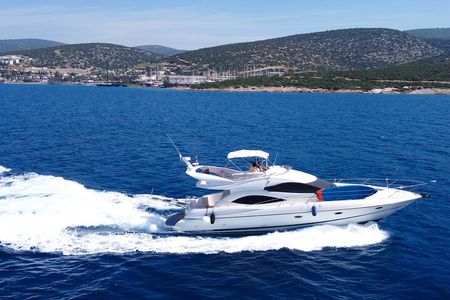 Private VIP Motoryacht Charter in Bodrum For 6 Hours With Lunch