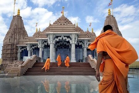 Private Full Day Abu Dhabi City Tour With Hindu Temple Visit 