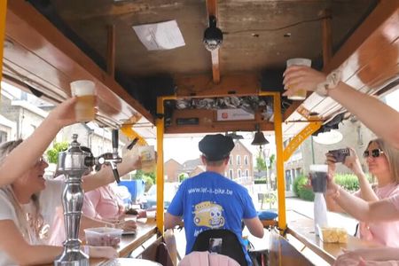 Premium beer bike with drinks and entertainment in Hotton