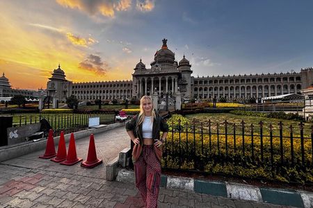 Bangalore Private City Car Tour with Guide and Lunch