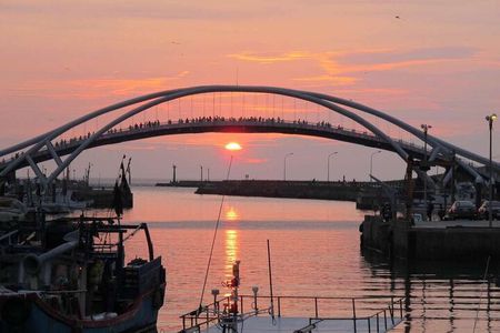 Yongan Fishing Port & Hakka Tea Museum Day Tour