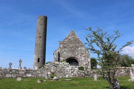 Inis Cealtra Tour eBike Ride and Boat Trip to Holy Island