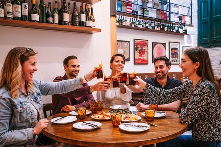 Seville Tapas & Wine Experience with Flamenco Show 