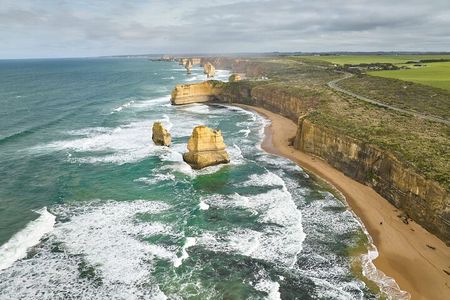 Great Ocean Road and 12 Apostles Tour