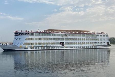 Multi Day Nile Cruise from Aswan to Luxor, Abu Simbel, air ballon