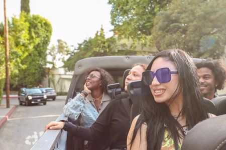 Celebrity Homes Tour & Hop-On Hop-Off Bus Package