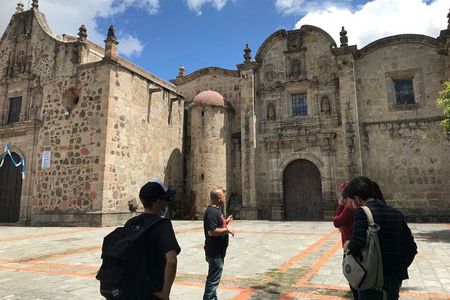 Tour Barrio de Analco, Guadalajara's first neighborhood