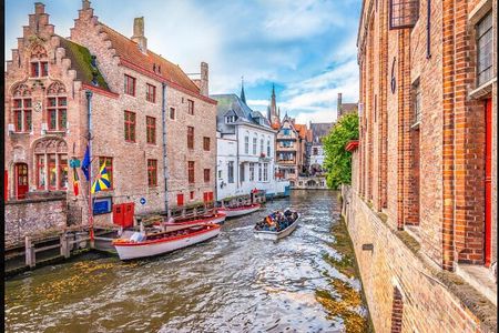 Best Bruges Cruise-Friendly Tour including Canal Boat Ride