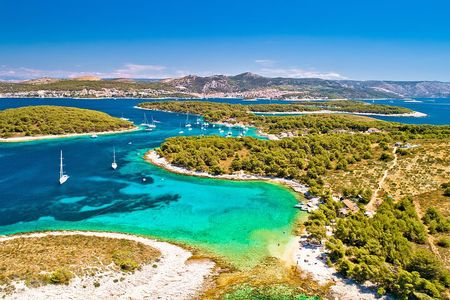 Private Speedboat Tour from Split to Hvar & Pakleni Islands 