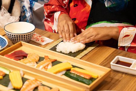 【Grand Opening】Popular Sushi Making Class in Asakusa