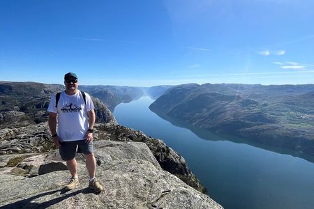 Guided Multi-day Lysefjorden Hiking Tour in Norway