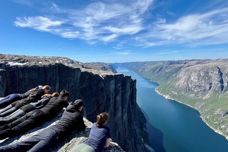 Stavanger Overnight Adventure with Pulpit Rock and Kjerag Hikes