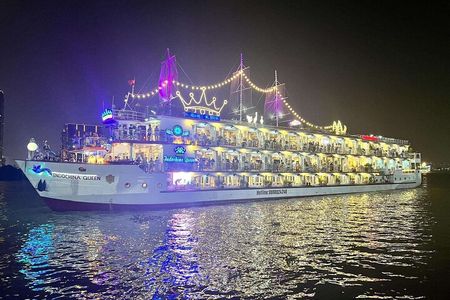 Saigon Dinner Cruise with Live Music Ho Chi Minh– Group Tour