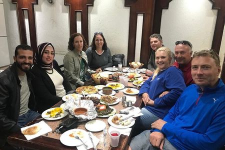 Eat Like a Local on a Traditional Egyptian Food and Tea Tour