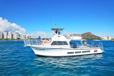Private Boat Charter in Waikiki for Snorkeling and Events