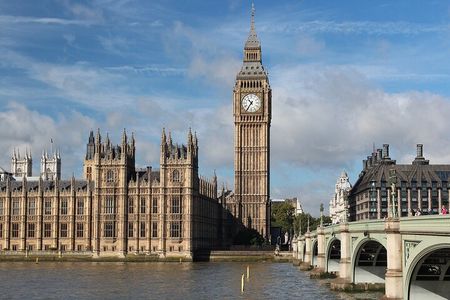 Heart of London Private Guided Rickshaw/Pedicab/TaxiBike Journey 