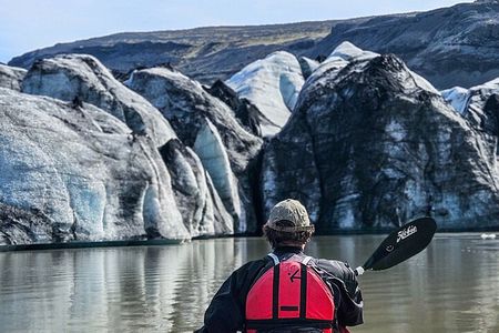 Kayaking on the Sólheimajökull Glacier Lagoon
