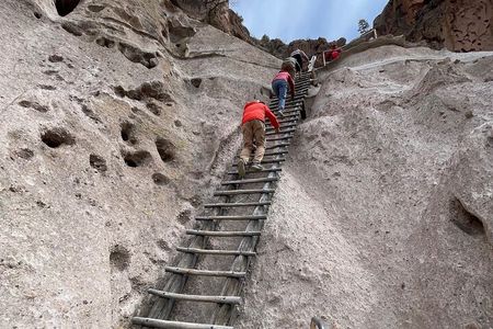  Santa Fe to Bandalier and Puye Cliff's in Luxury