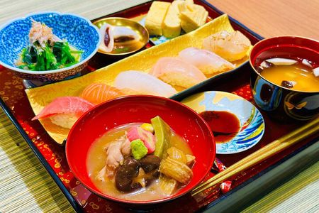 Kanazawa: traditional Japanese & sushi cooking classes