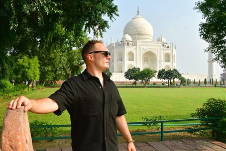 Sunrise Private Taj Mahal Day Tour From Delhi