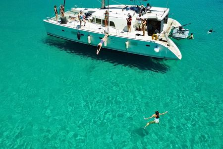 Kos: Catamaran Small Group Full-Day trip with Meal, Drinks, Swim